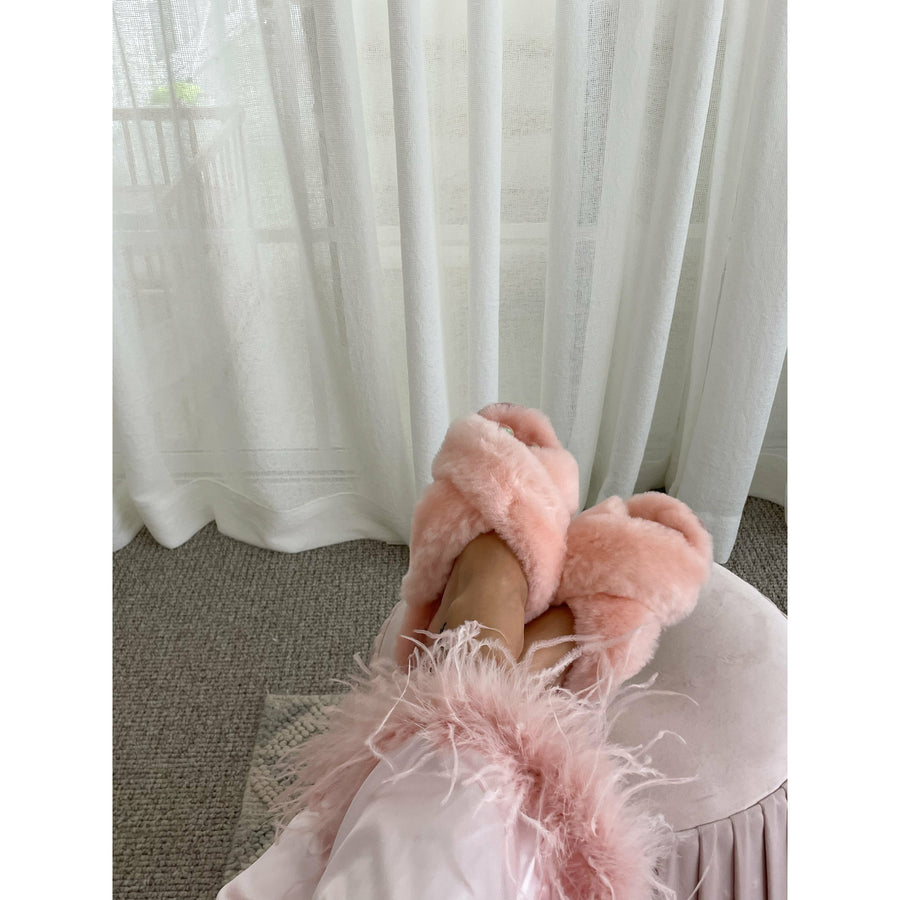 The Fluffiest Slippers in the World - Pink - The Villa